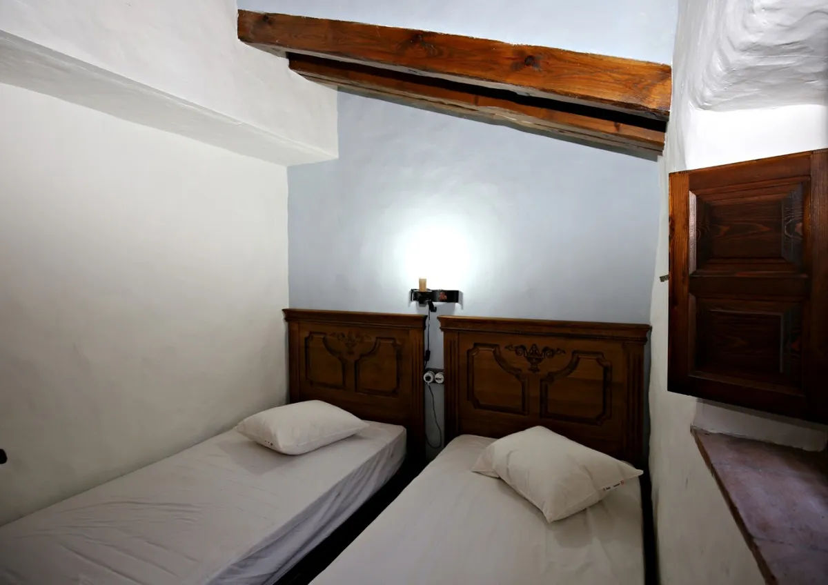 75b368f7-ab5e-412a-b5e9-1ddf475fae1a