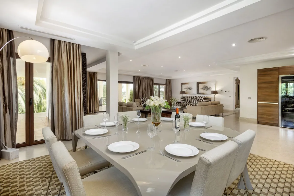 58e5d2e4-2671-40c2-adbb-4ee28663796f