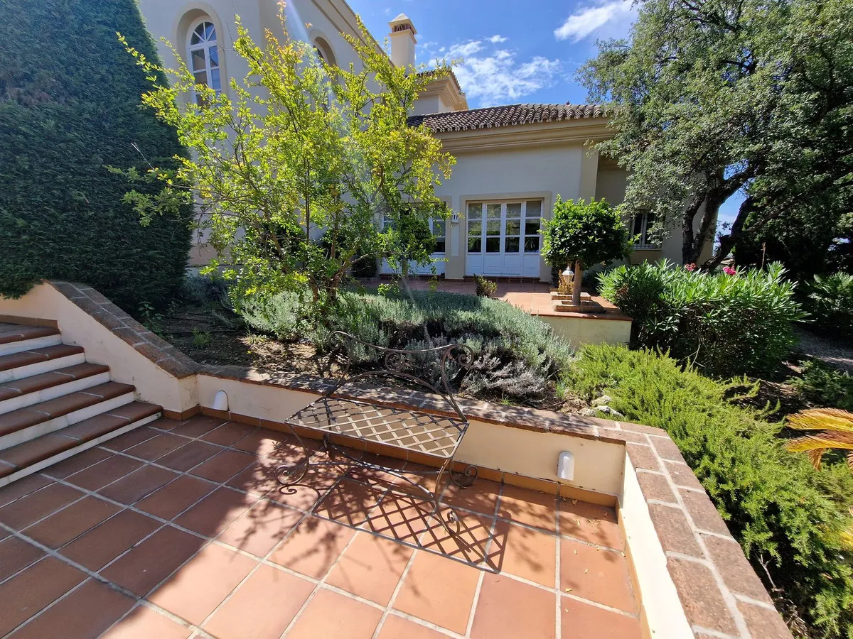 6087327f-1c0c-4eba-854c-1490d82aa3bf