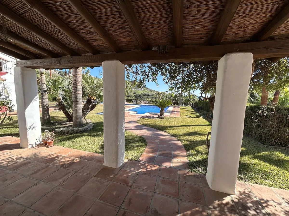 0eac5f93-0133-443e-90fa-9c06ddae924a