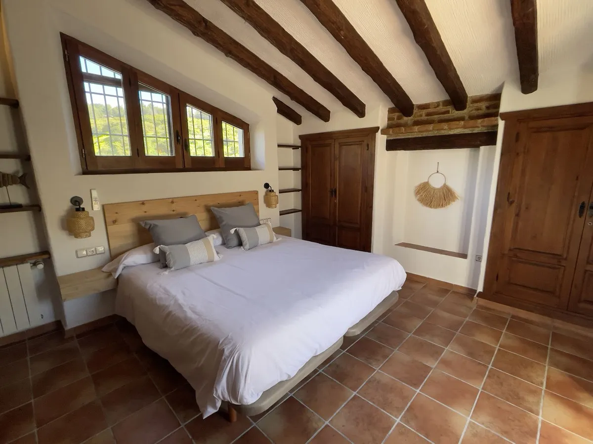 43ae5c75-329d-4fae-8ae0-17c129fea9c8