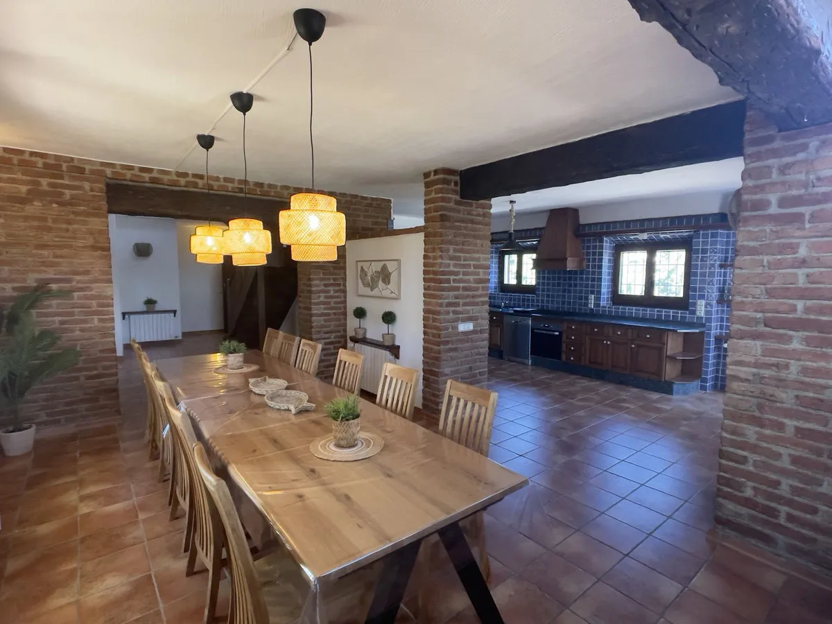 552d109b-85e7-4d1c-903c-553ee0850cc8