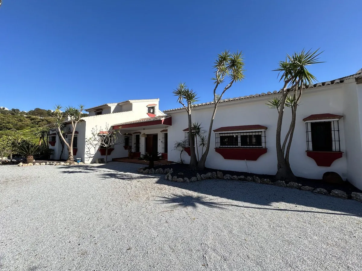 bc8cac0f-b613-4fee-b1bd-820042fd8245