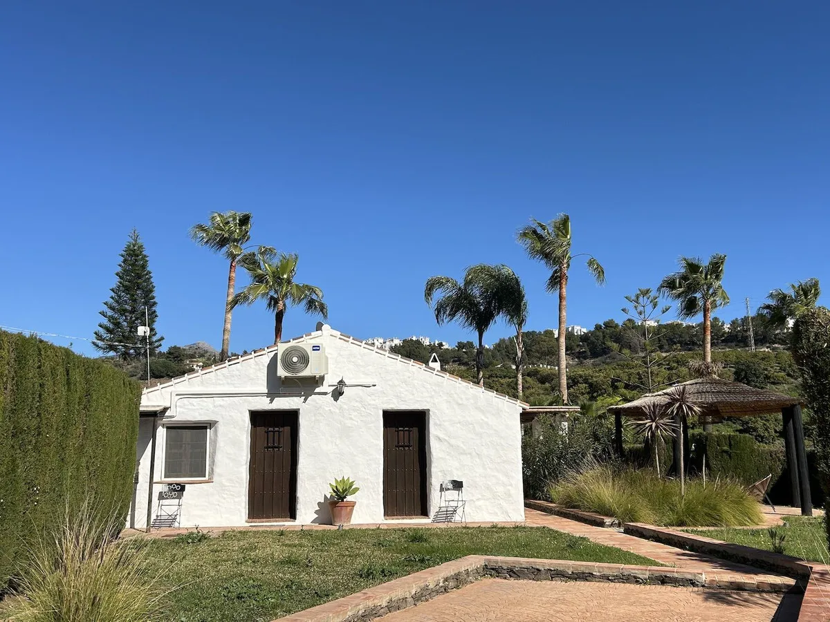 cf0aa2b3-0416-4bbf-b5f6-416e54551a2b