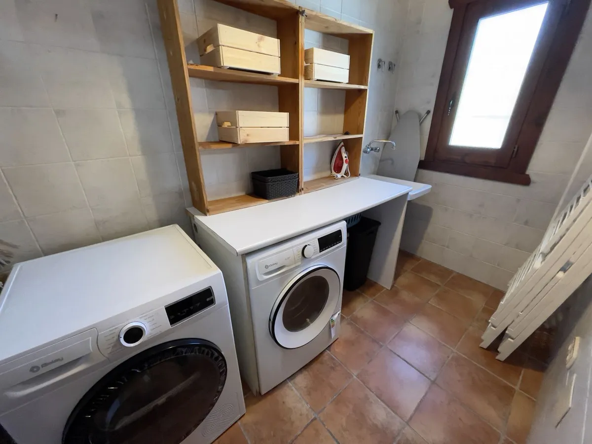 d69a73e9-dee1-46c7-bcea-ad45a758adb4