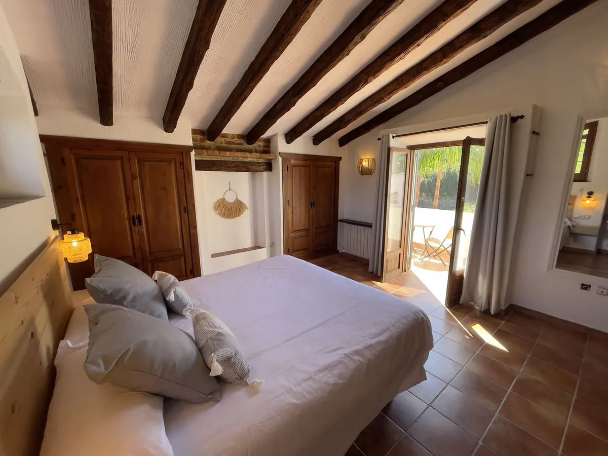 d75c6ec5-0a5d-458e-a7c8-d2ec2939fa57