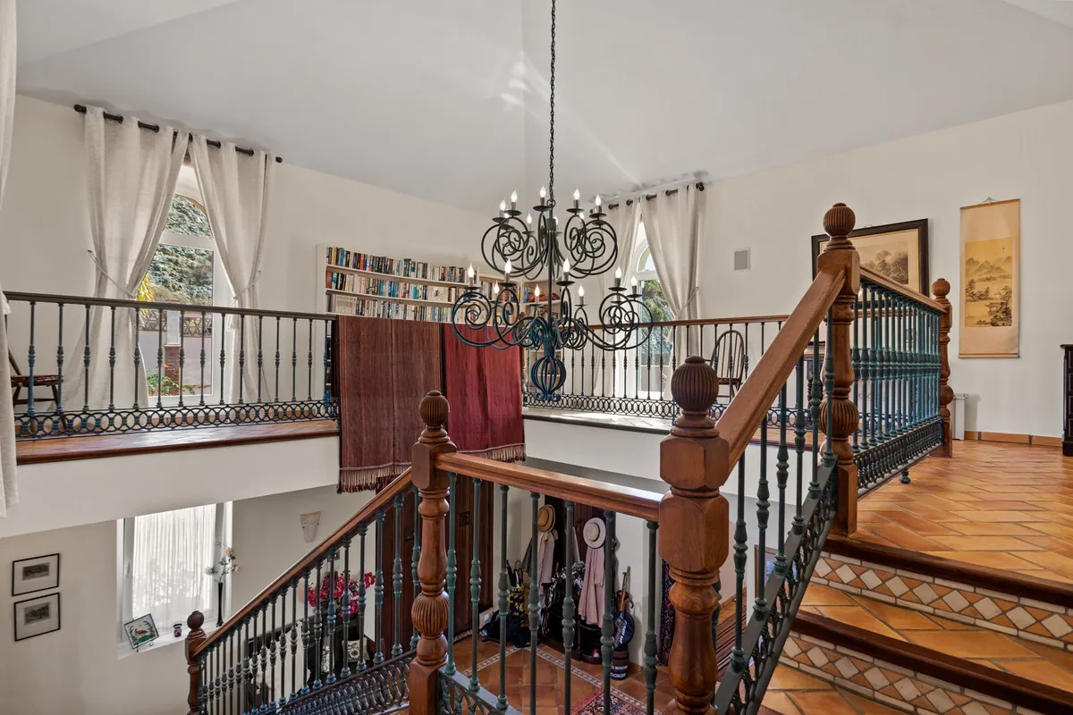 2516a8c4-69ca-4da7-9803-36d9421311f5