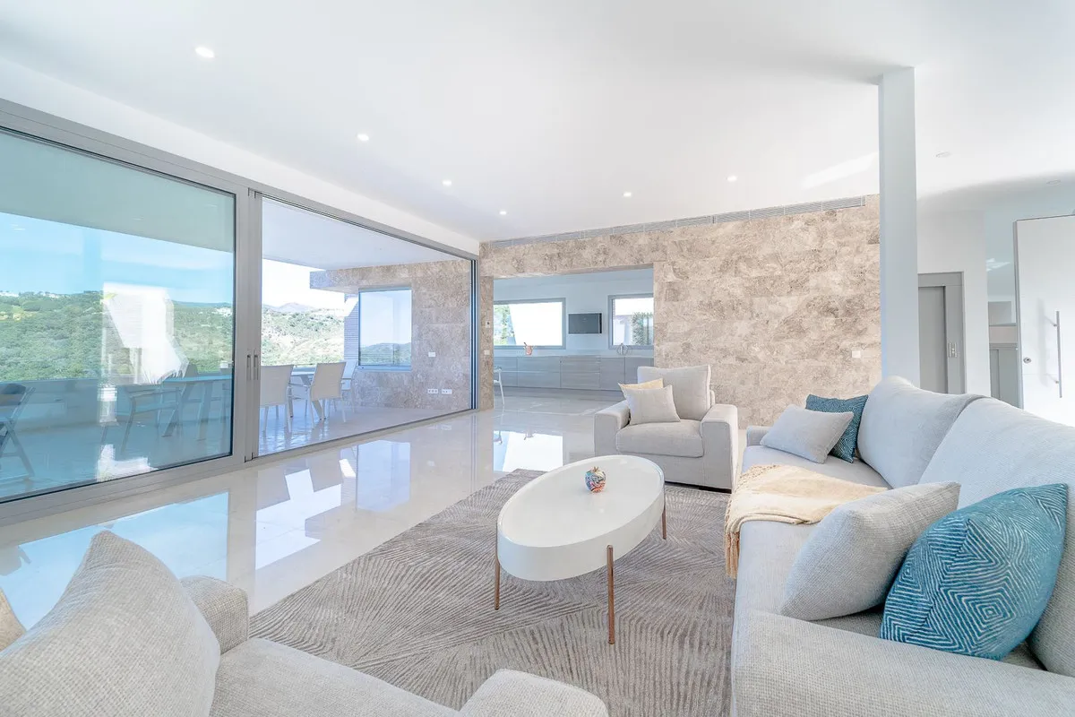 3ada8149-2db2-456e-b9b9-38ae102a493e