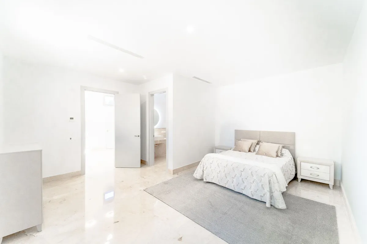 7767628d-8c36-48ca-9e60-88af850ec6dc