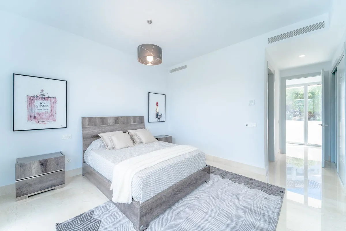 89b6cb24-fc15-4c82-8195-d97a4e96a904