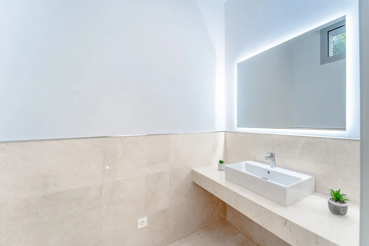 8bfbd9fc-19af-4caf-bf62-f8a067c96120