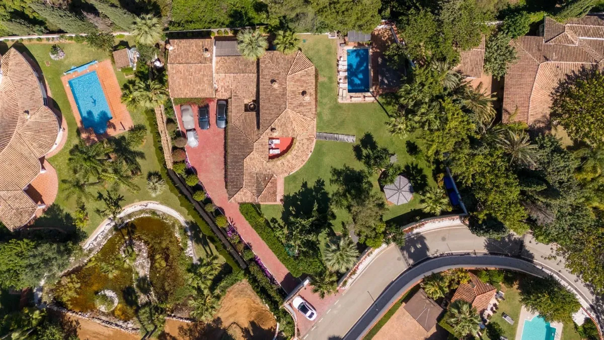 08b294c9-8d9a-4d7e-8fb1-4429ffc6e3be