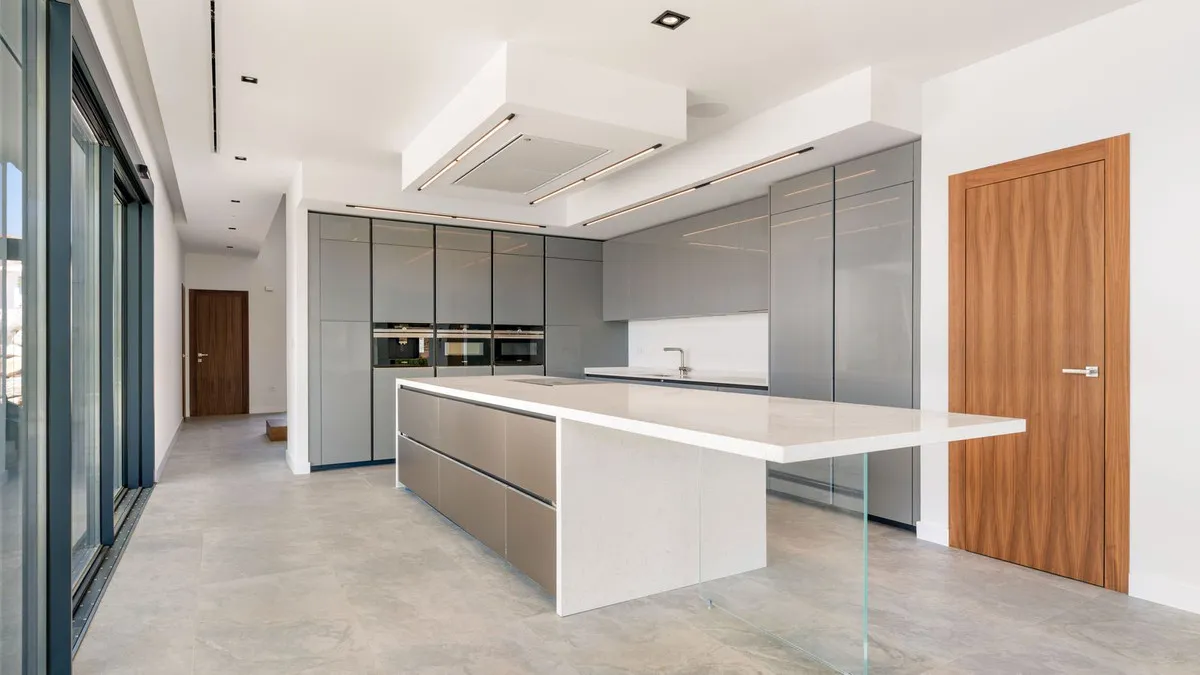 4b5b3ecb-2d2b-4f69-9e49-a8549b58196e