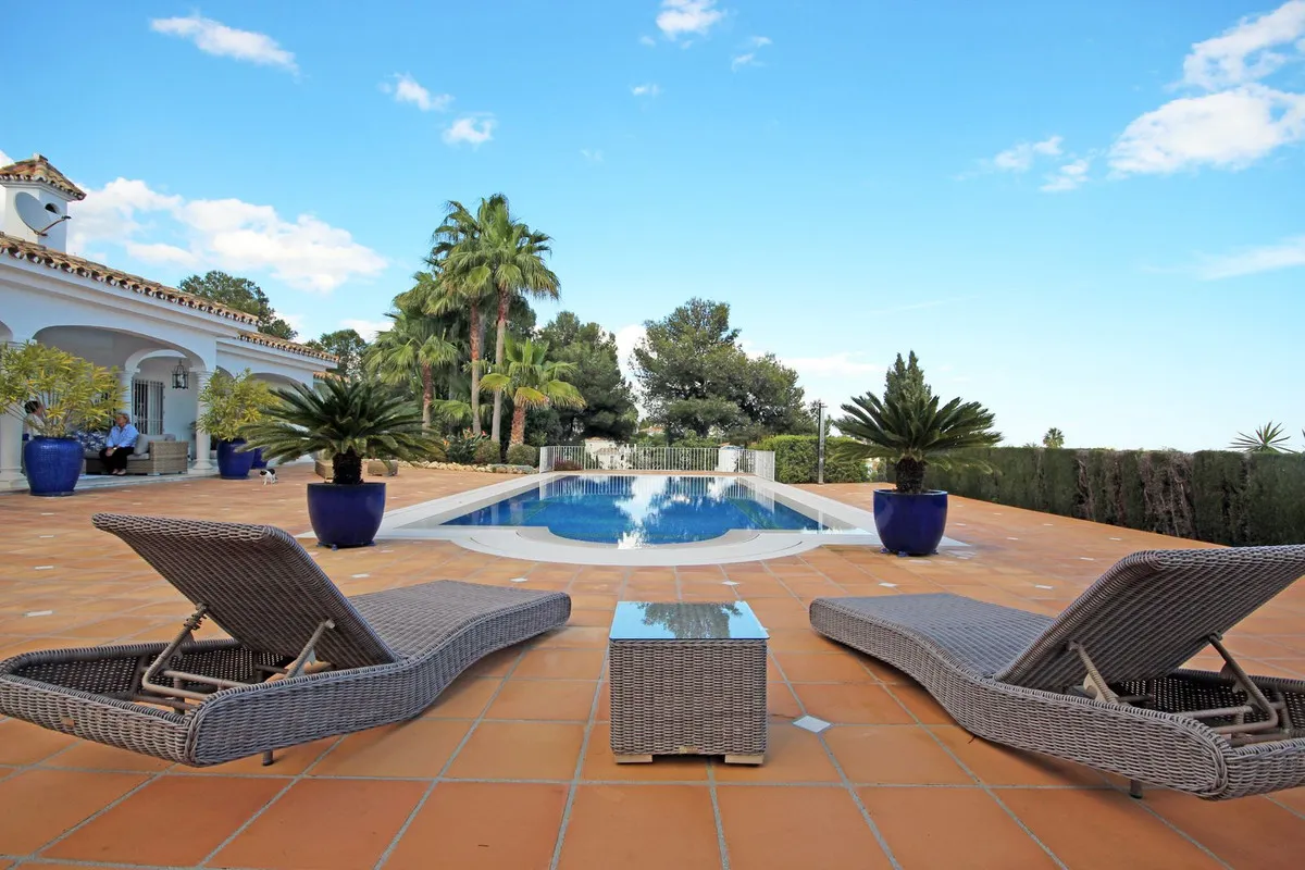 dada7628-bcf9-415f-a0ff-07e142f5c820