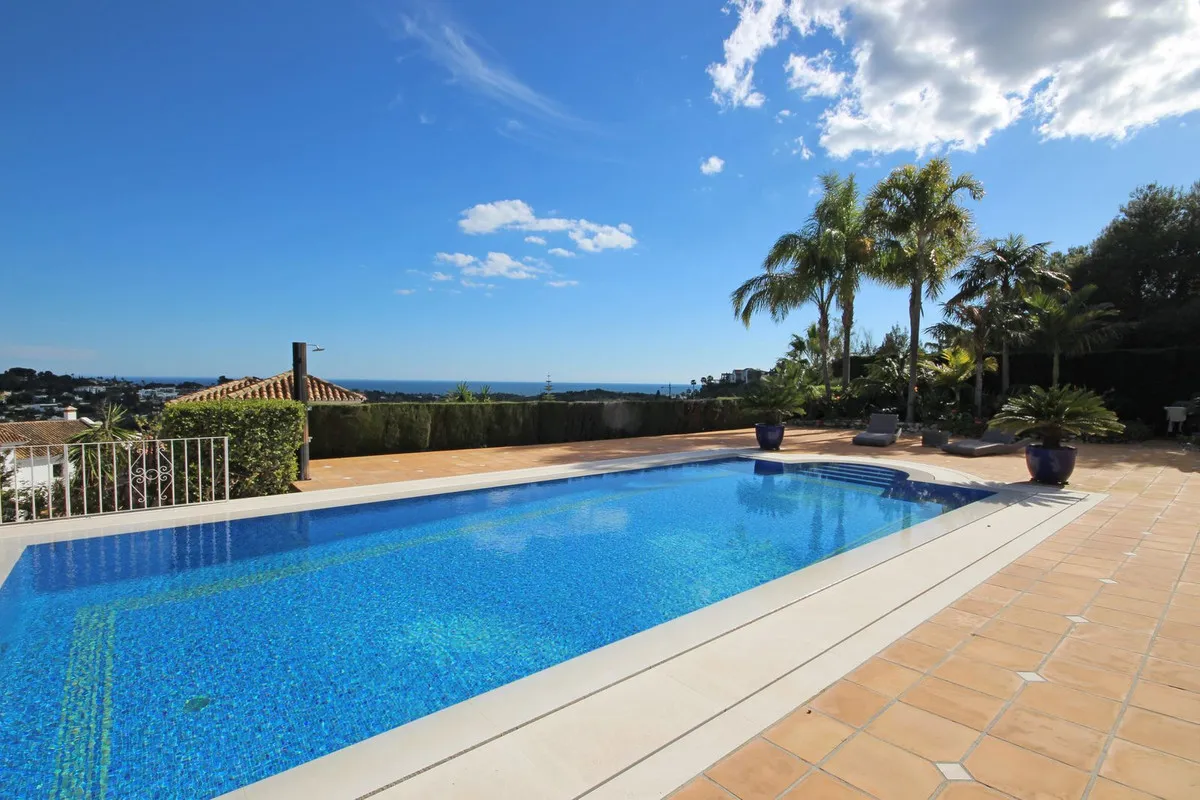 eaa030f8-3e10-40c6-91c3-c940173c3d5a