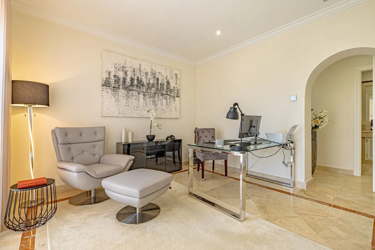 bb505d41-d322-467f-8bdb-7441ede997bc