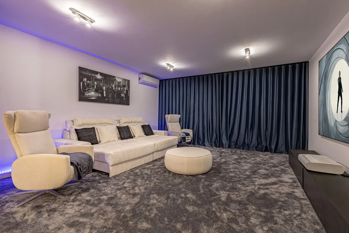 cad2880c-5f37-467e-8efb-ce56bdfe76df