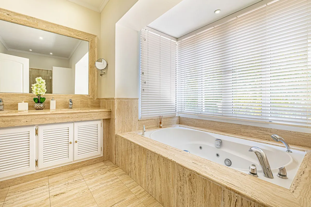 e6e76d39-2c51-4067-80e7-4f50fe549fdd