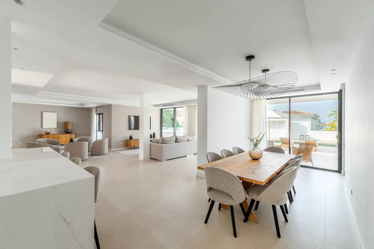 dce6c5a8-d426-4f5a-aac0-f82db28cad4d