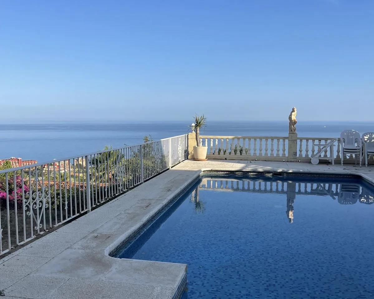 32c0f6c3-8acc-495a-bea8-6edf27e4bf75