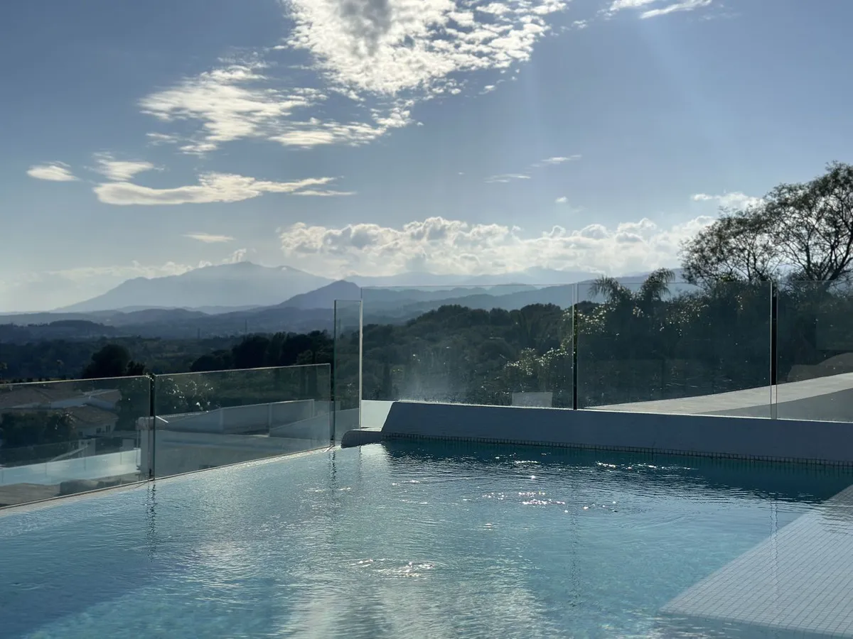 775cc69a-212c-41dc-a9cb-bfa4bf8e6bfb