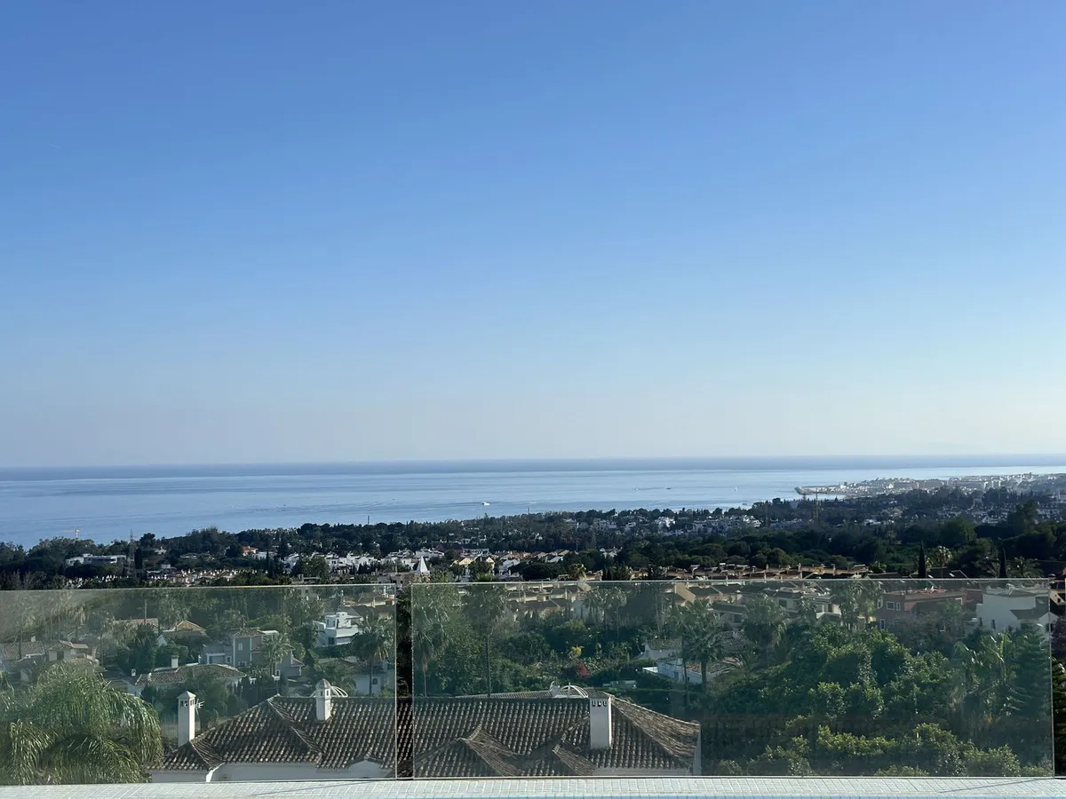 b64a0ddf-9675-494f-beba-33a0a624967c