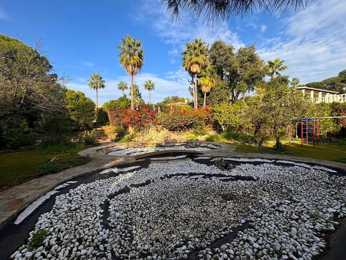 2b417efb-99e1-4698-8845-4075f6deb62c