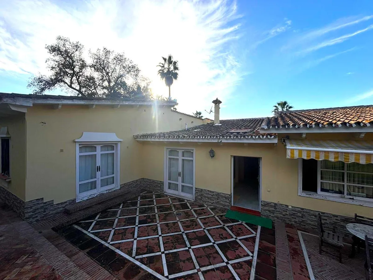 56169239-d500-4562-bb62-5f3739235d91