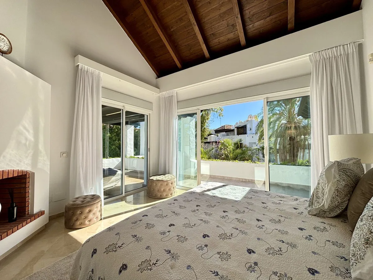 6e6c7e39-1184-4378-b9fc-dc7ade845c36