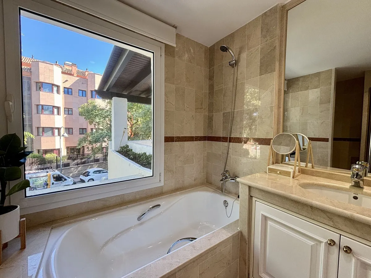 7487d8a6-69f3-4062-b9c6-29cea45e12c1