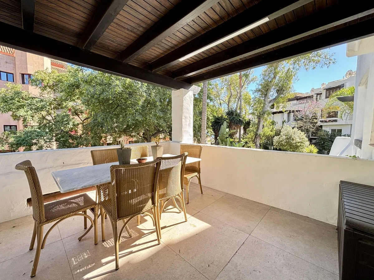 f0146308-ac5d-471c-bf64-318c08c32ea4