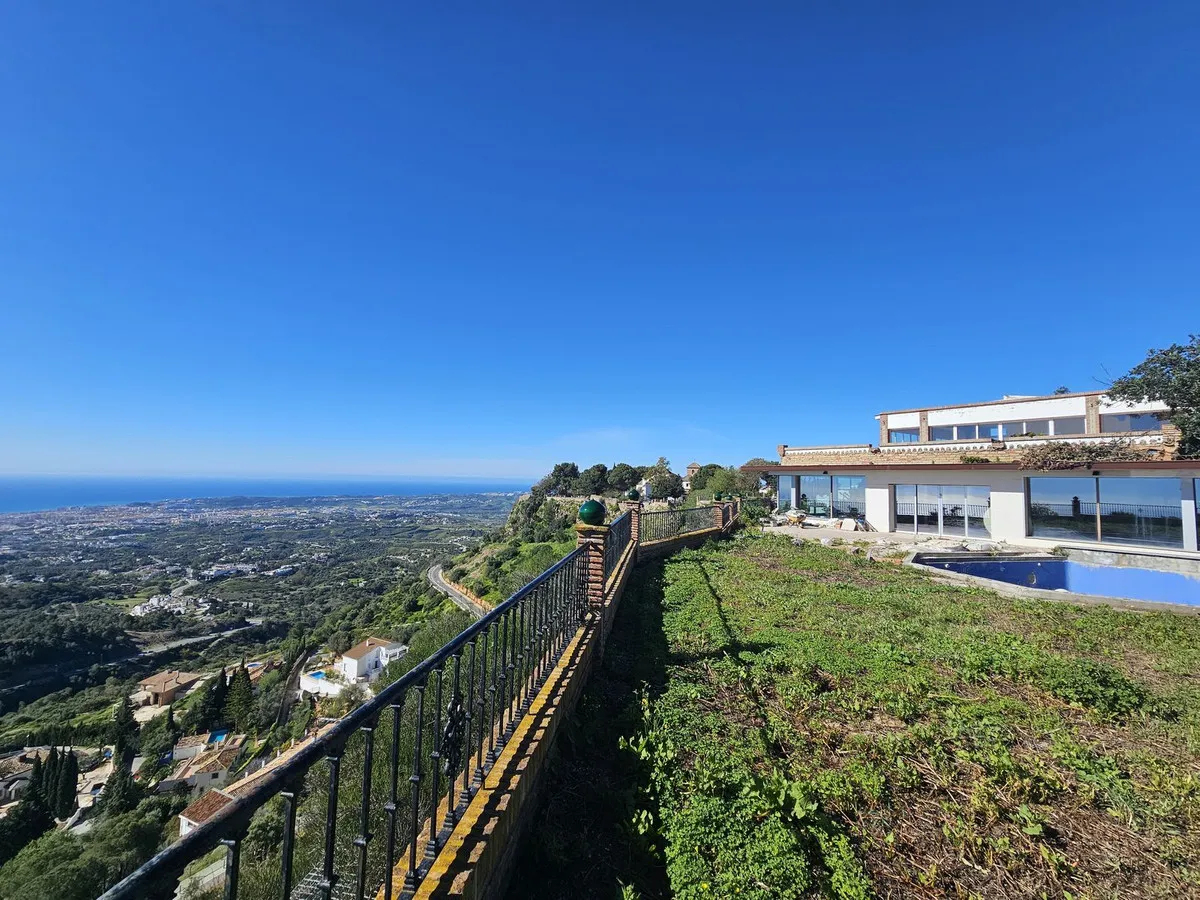 02409e6f-c4ca-4bc8-8258-d4d77f4fa00d