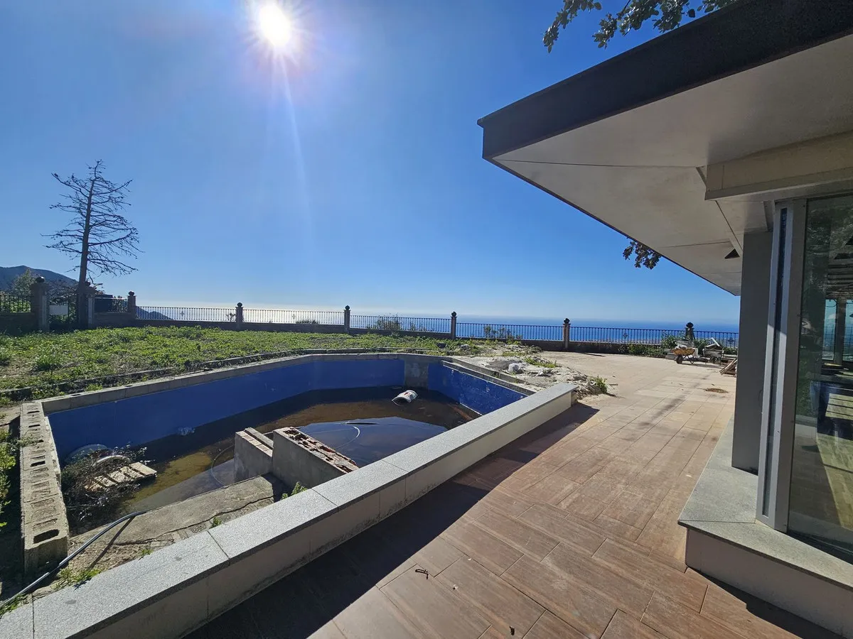 03e0dfc7-999f-4292-95ef-0a48bba5cbec