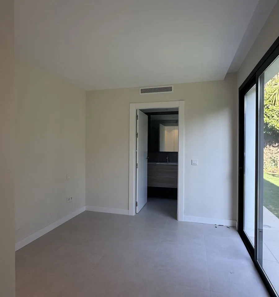 264b227b-1626-42f4-8815-d9d8a6556d28