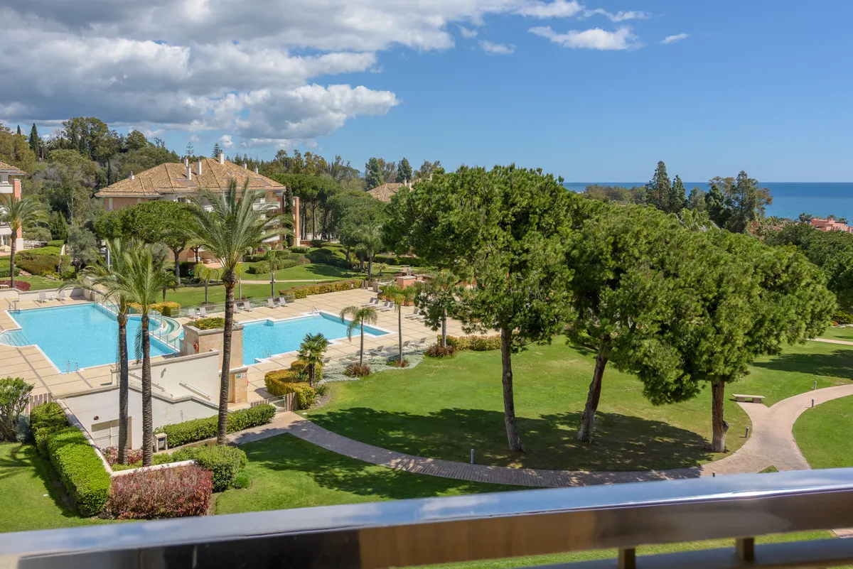 0832edd0-4c5d-4e3c-86b0-90f554c50fed