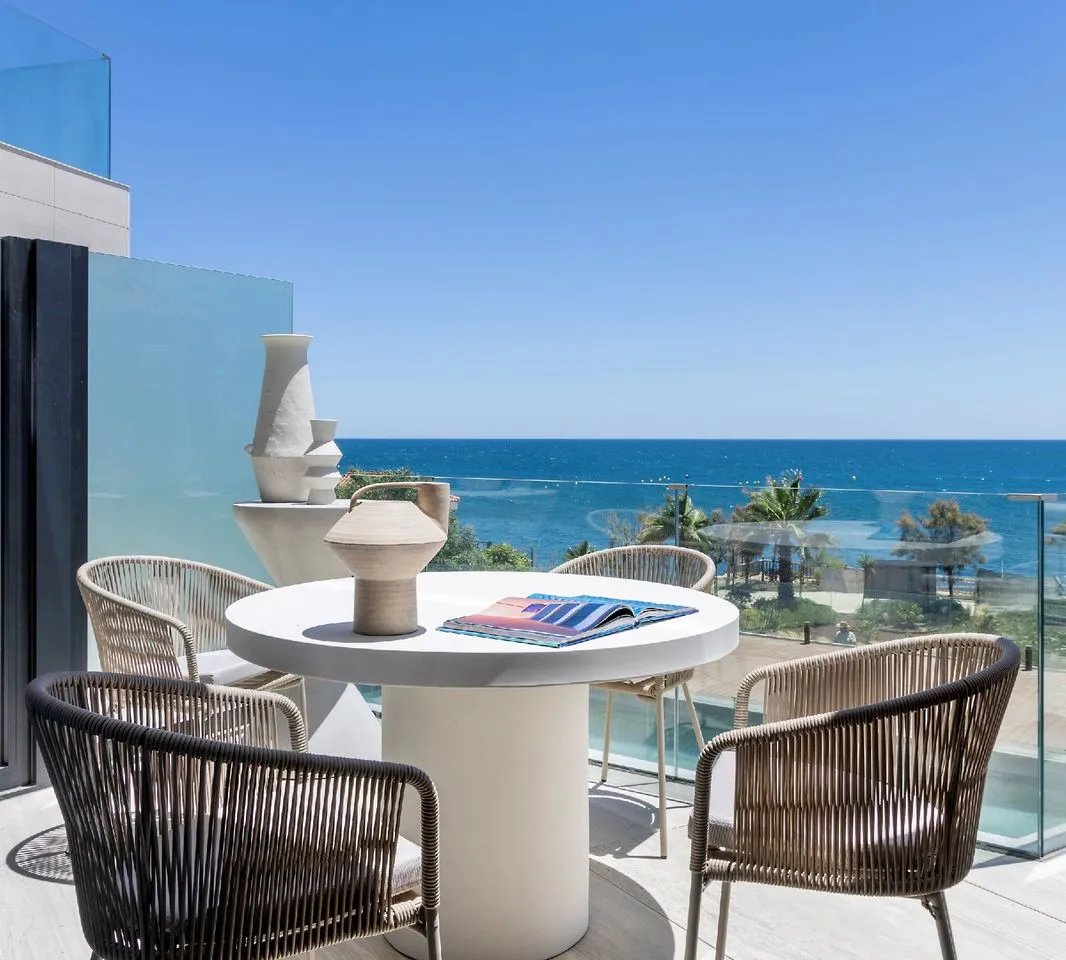 8f862a0d-905d-4cb8-b681-da766c7a8ecc