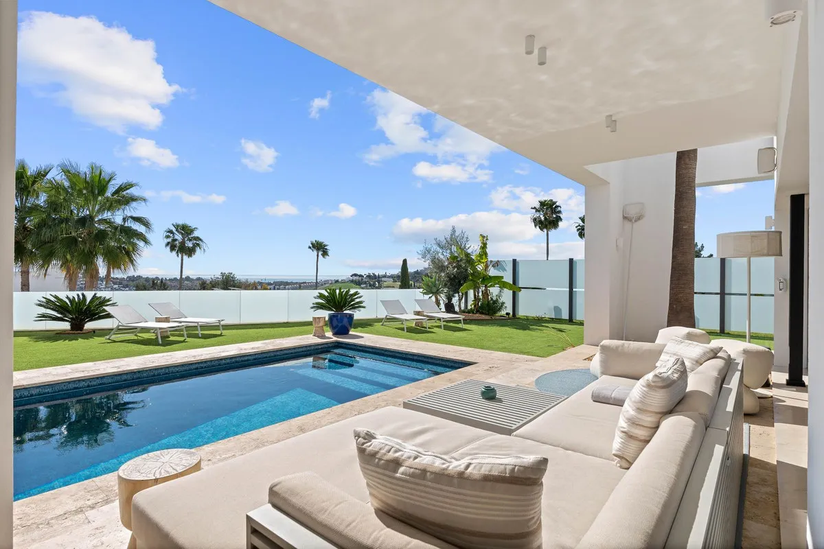 10e990ee-6495-4108-9114-93169450d477