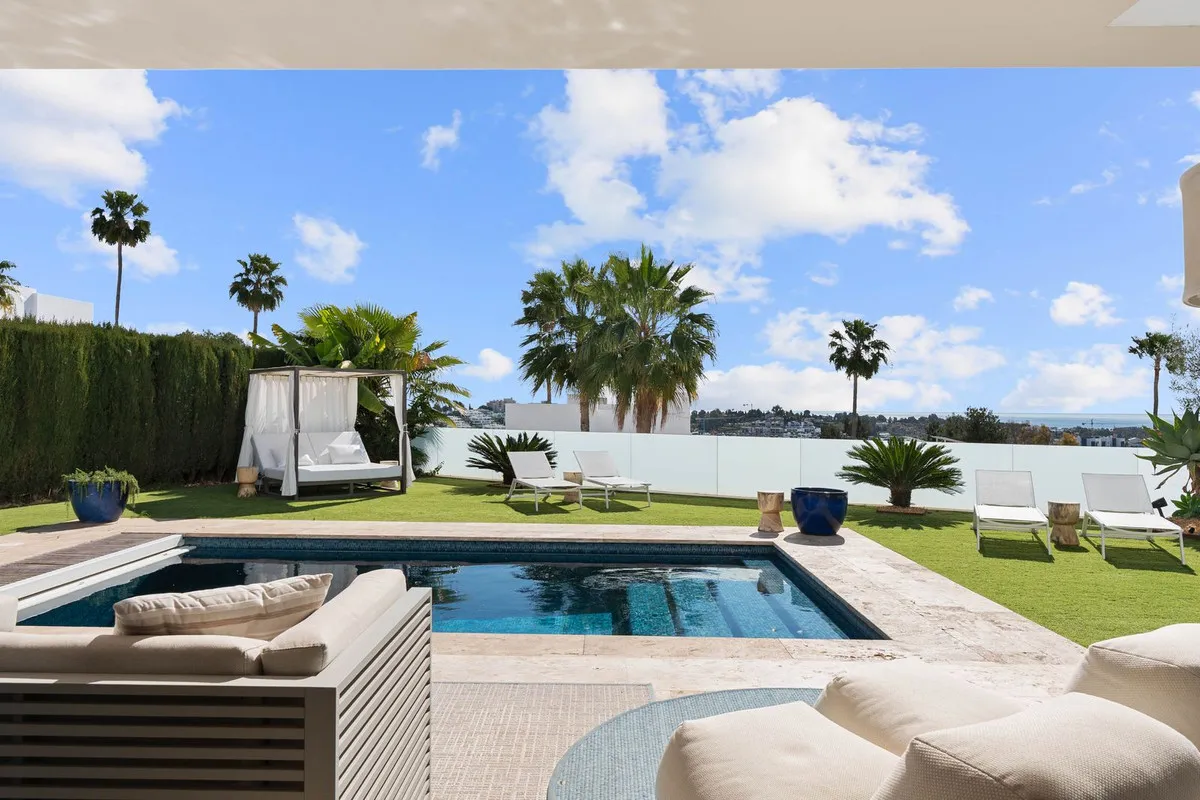 43799288-3d6c-429f-a823-738751486db6