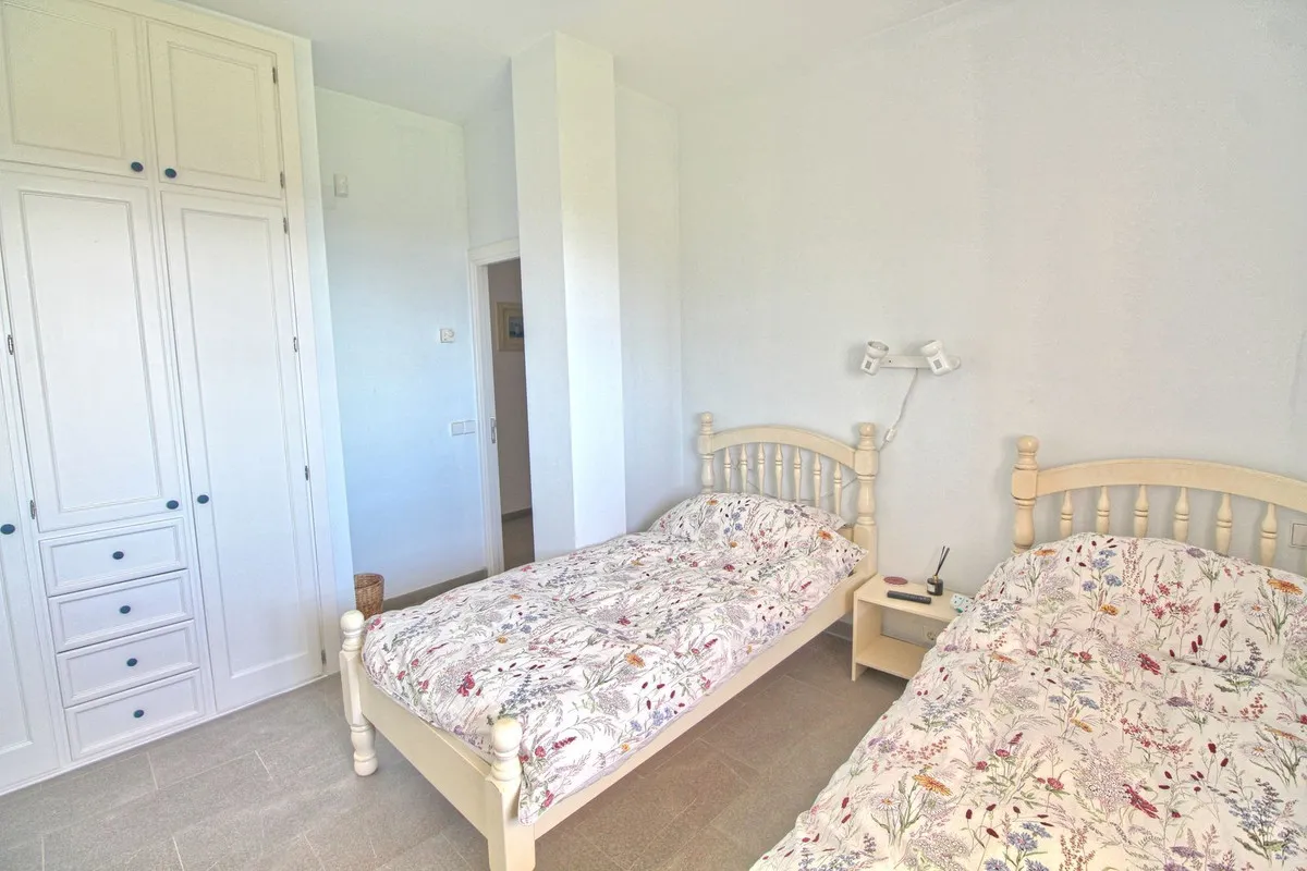 204049e0-27c5-4892-bc4a-8cf0c5ef9ecb