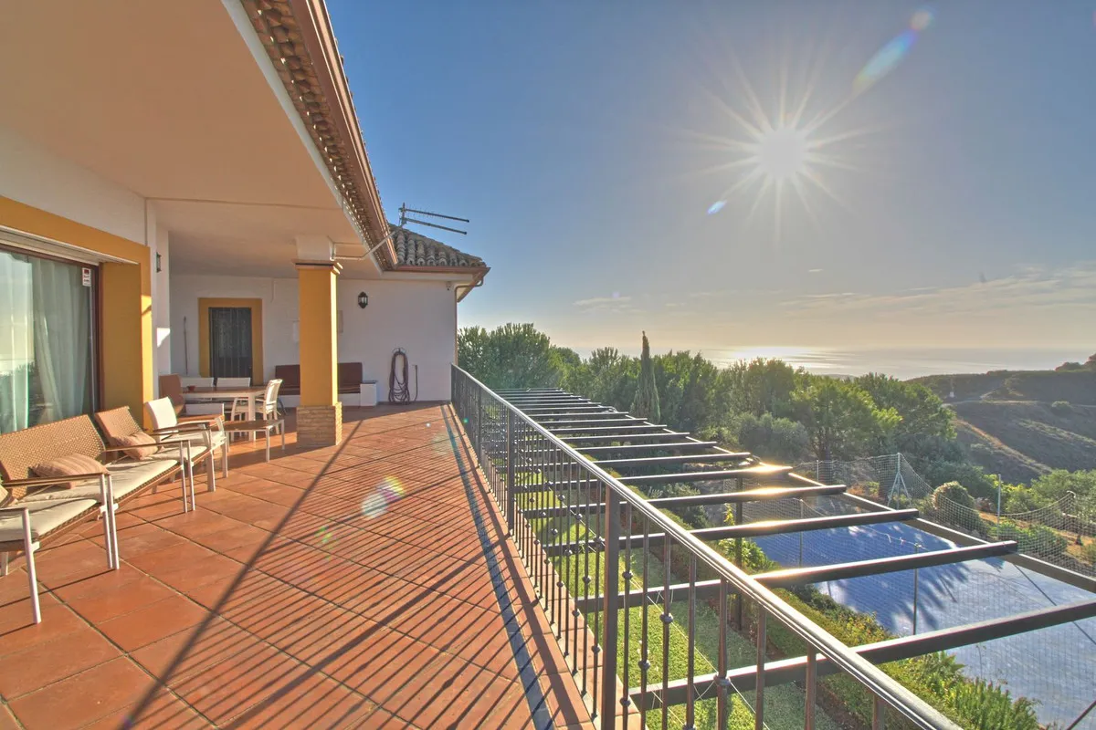 65f2d153-9130-4328-8c66-425bc5de07bc