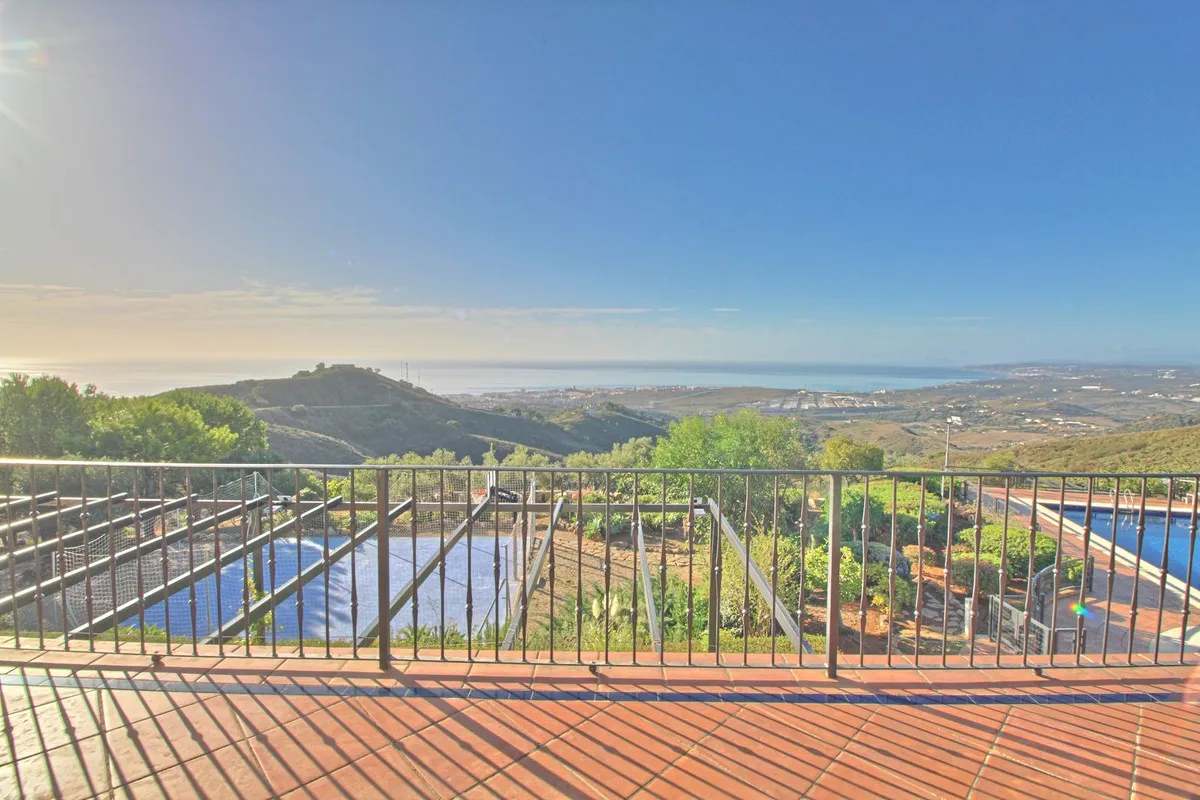 892e21a2-d16d-4637-a0f2-f1b7f59edf73