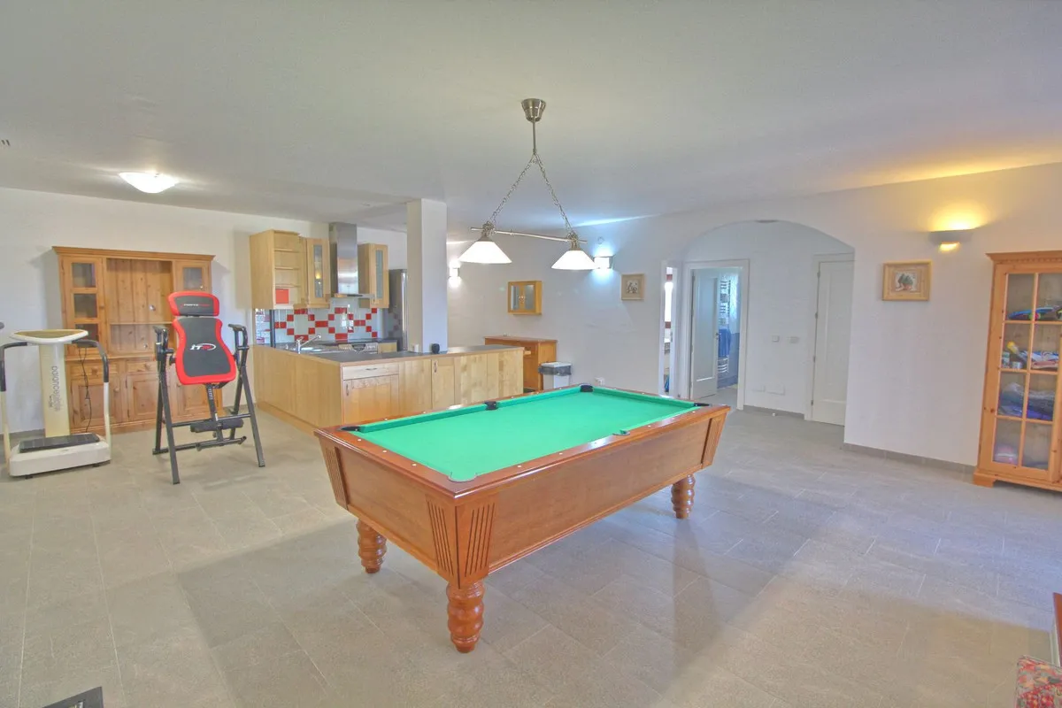 b7e0dd20-779b-42d2-b7ff-b6ac12eb12d3