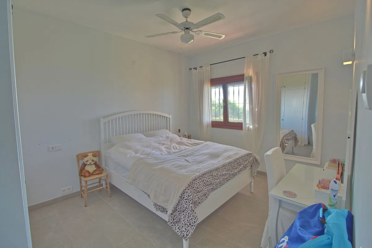 c07950ea-7516-4134-a499-23e9de308ea9