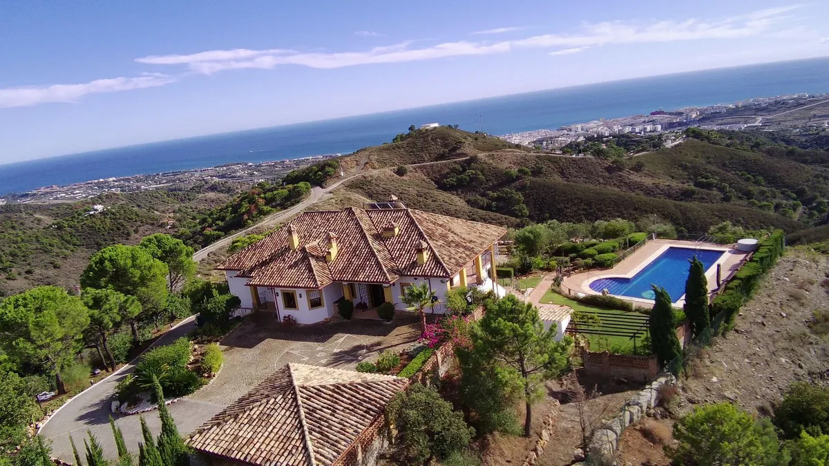 c266e261-3f32-4b72-ab64-666aaab190fb