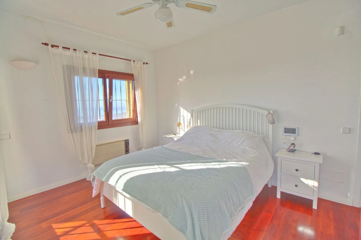 e2bb87f3-084b-4def-87cd-2c4261225397