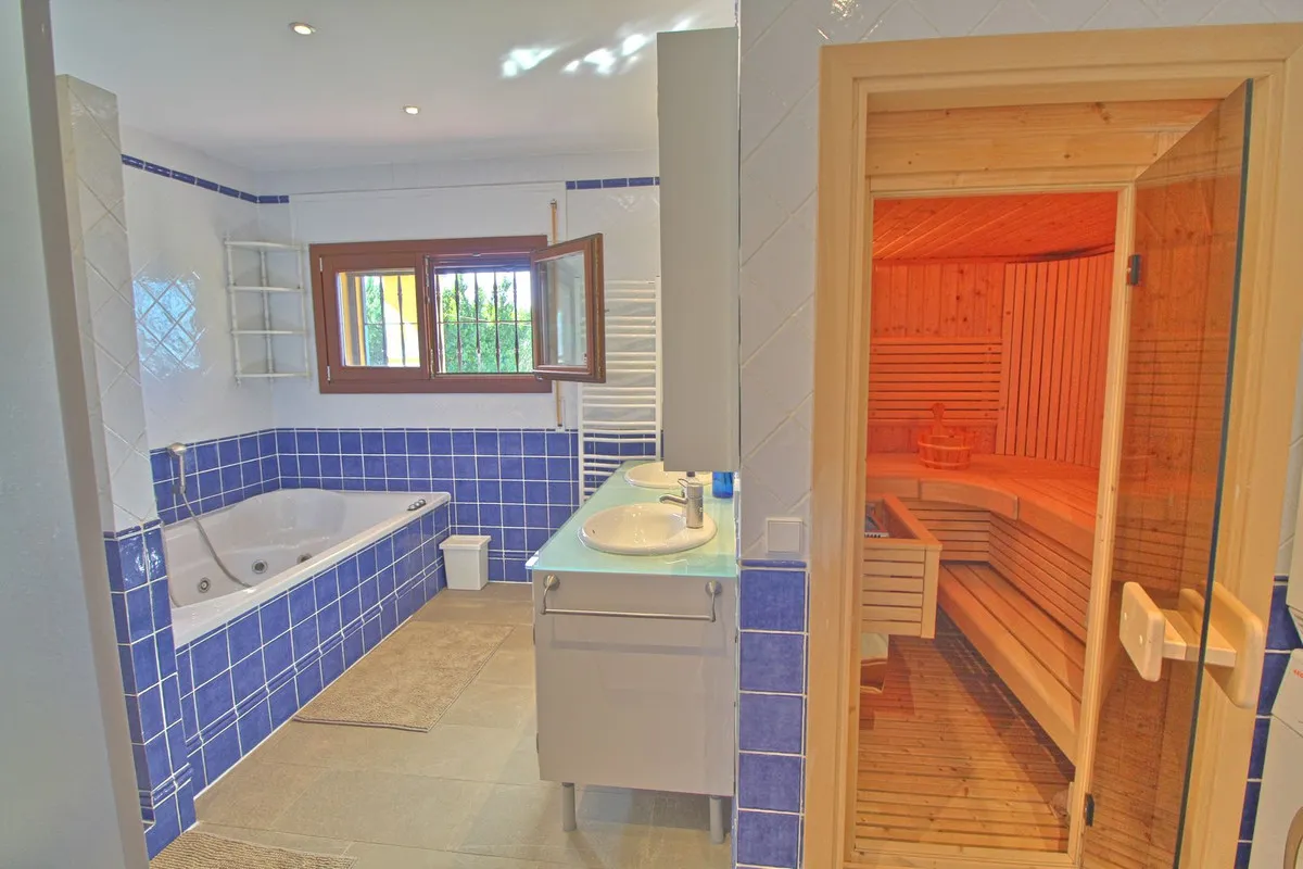 e5dccc7c-04e2-4544-a226-cca027438a82