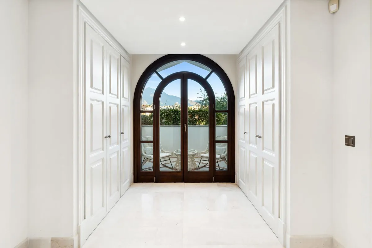 17314174-e984-4430-b49c-4ea553d2c0b3