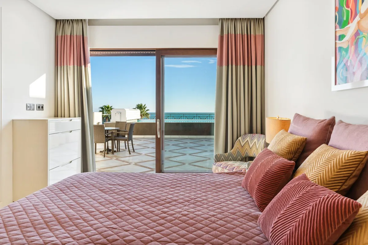 1f8159e8-31d0-49d8-a688-c5c39ee7d91a