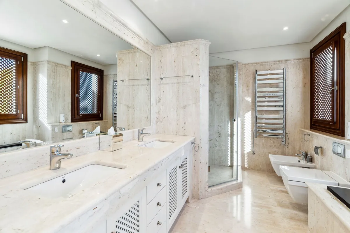 5ccafede-2bd2-4dc5-80f3-dfd7c402f0b1