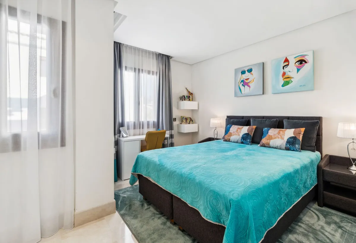 b1e9e0d9-b67b-43c1-8a51-4091c039b274